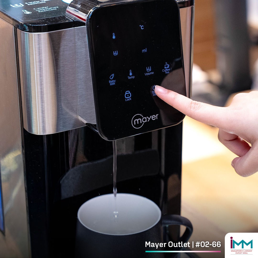 Mayer Outlet store interior and promotional offers