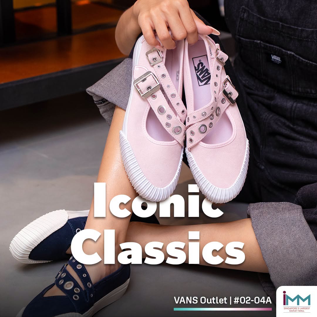 VANS Iconic Classics sneakers at IMM outlet