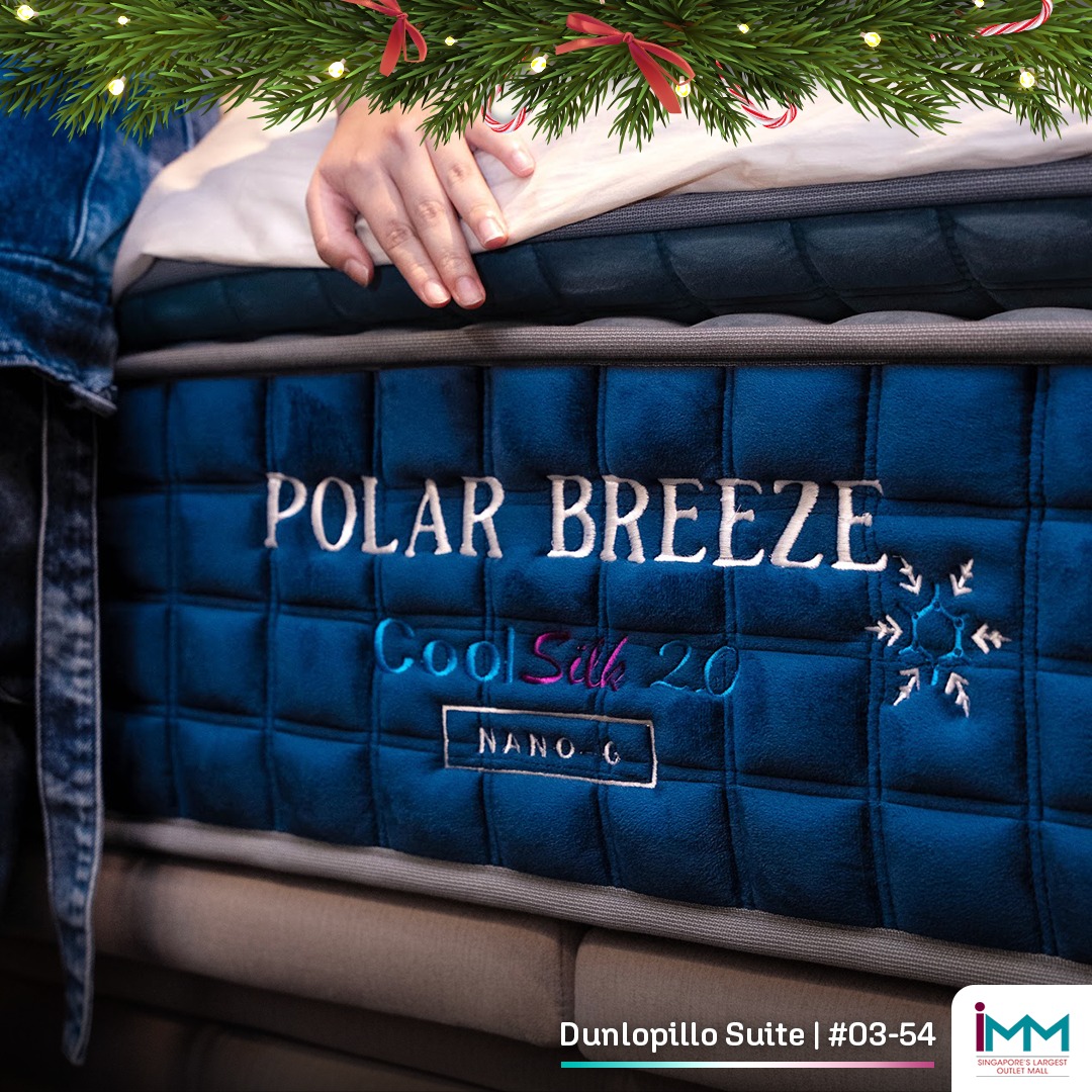 Display of Dunlopillo bedding accessories