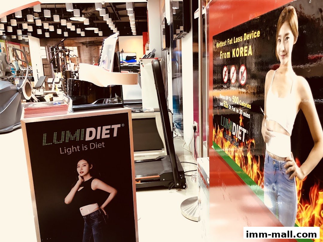 AIBI shop interior with fitness equipment and promotional displays for LUMIDIET.